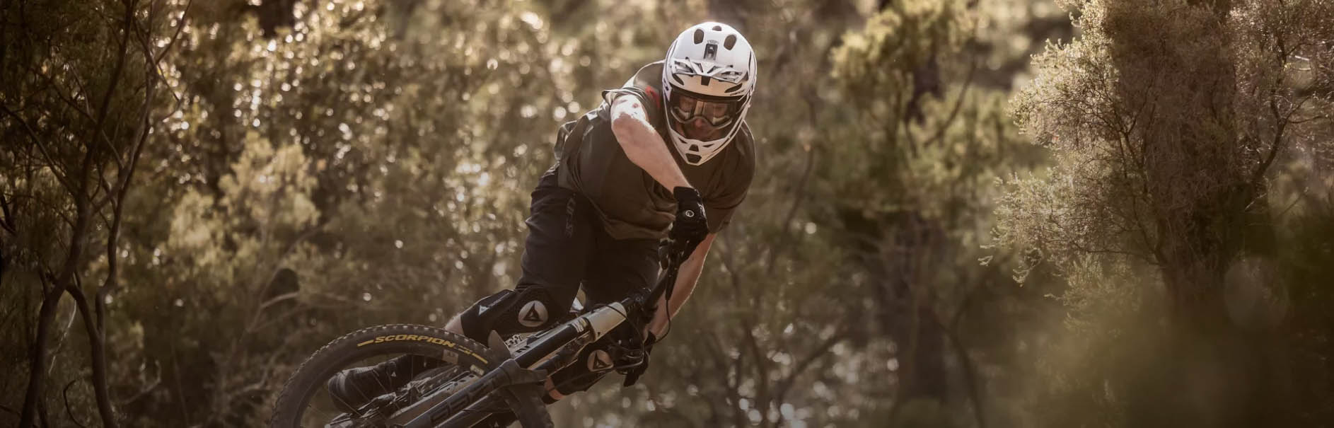 Motorcycle Equipment Store -Motorcycle Equipment Store dfhh